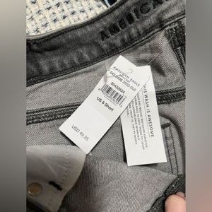 New with tags American eagle mom jeans size 8S